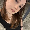 Знакомства: Ира, 18 лет, Майкоп