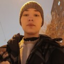 Знакомства: Евгений, 18 лет, Магнитогорск