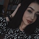 Знакомства: Ульяна, 30 лет, Томск