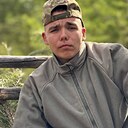 Знакомства: Денис, 22 года, Луга