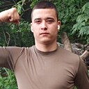 Знакомства: Денис, 21 год, Медногорск