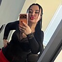 Знакомства: Лаура, 37 лет, Дзержинск