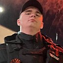 Знакомства: Владислав, 25 лет, Москва