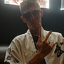 Знакомства: Виктор, 27 лет, Брянск