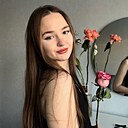 Знакомства: Лиза, 19 лет, Екатеринбург