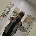 Знакомства: Виталий, 18 лет, Барнаул