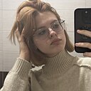 Знакомства: Алёна, 18 лет, Москва