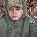 Знакомства: Илья, 21 год, Донецк