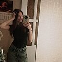 Знакомства: Алиса, 18 лет, Тюмень