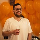Знакомства: Максим, 35 лет, Киев