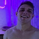 Знакомства: Макс, 26 лет, Ейск