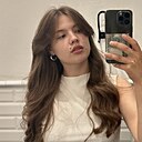 Знакомства: Зина, 23 года, Санкт-Петербург