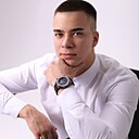 Знакомства: Валерий, 24 года, Новомосковск