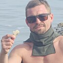 Знакомства: Роман, 30 лет, Керчь