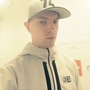 Знакомства: Алексей, 27 лет, Киров