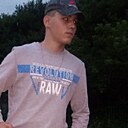 Знакомства: Андрей, 24 года, Светлоград