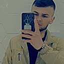 Знакомства: Рома, 25 лет, Нижневартовск