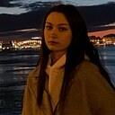 Знакомства: Ульяна, 18 лет, Москва