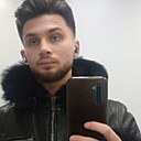 Знакомства: Макс, 21 год, Тюмень