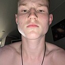 Знакомства: Сеня, 18 лет, Тюмень