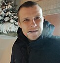 Знакомства: Виталий, 31 год, Новомосковск