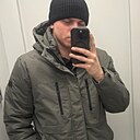 Знакомства: Максим, 24 года, Снежное