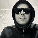 Знакомства: Илья, 33 года, Екатеринбург