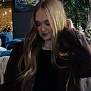 Знакомства: Виктория, 19 лет, Омск