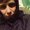 Знакомства: Валерий, 28 лет, Астрахань