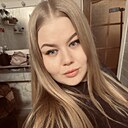 Знакомства: Ангелина, 28 лет, Санкт-Петербург