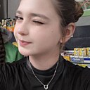 Знакомства: Каролина, 19 лет, Екатеринбург