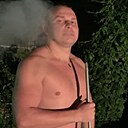 Знакомства: Олег, 28 лет, Санкт-Петербург