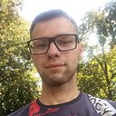 Знакомства: Максим, 21 год, Слоним