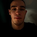 Знакомства: Саша, 25 лет, Муравленко
