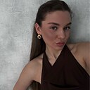Знакомства: Ангелина, 20 лет, Владивосток