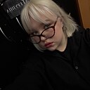 Знакомства: Милана, 18 лет, Санкт-Петербург