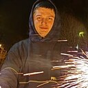 Знакомства: Илья, 20 лет, Батайск