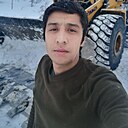Знакомства: Максим, 30 лет, Магадан