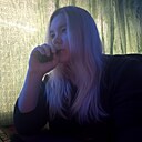 Знакомства: Ася, 19 лет, Саратов