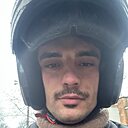 Знакомства: Максим, 23 года, Кишинев