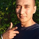 Знакомства: Виктор, 32 года, Мирный