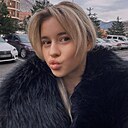 Знакомства: Оля, 23 года, Жалал Абад