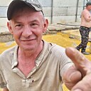Знакомства: Александер, 35 лет, Красный