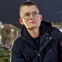 Знакомства: Олег, 22 года, Оренбург