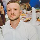 Знакомства: Максим, 25 лет, Екатеринбург