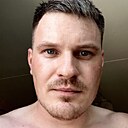 Знакомства: Артем, 32 года, Петриков