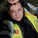 Знакомства: Илья, 31 год, Златоуст