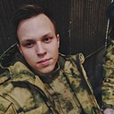 Знакомства: Александр, 24 года, Луга