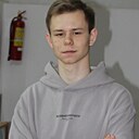 Знакомства: Александр, 18 лет, Тюмень
