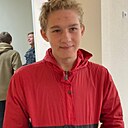 Знакомства: Рома, 19 лет, Калач-на-Дону